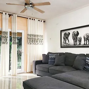 https://cityscape-upscale-modernnew-kingston-2br-apt.hotelsochorios.net