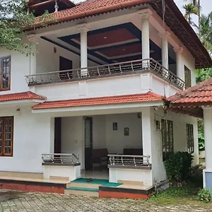 https://misty-gate-kerala.kerala-hotels.net